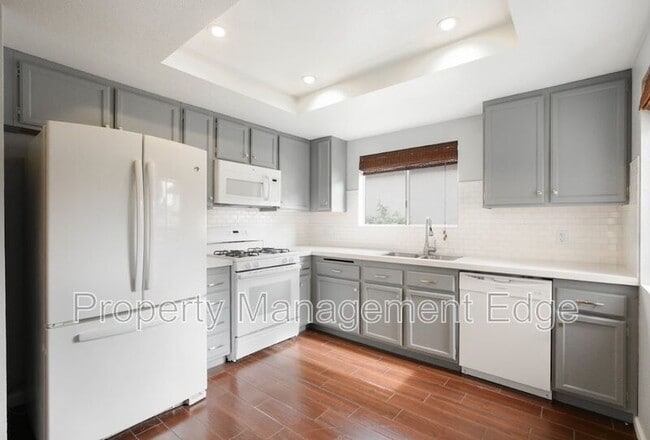 Photo - 254 Oleander Dr