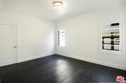 Photo - 918 N Genesee Ave Condo