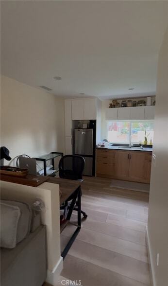 Photo - 18727 Bassett St