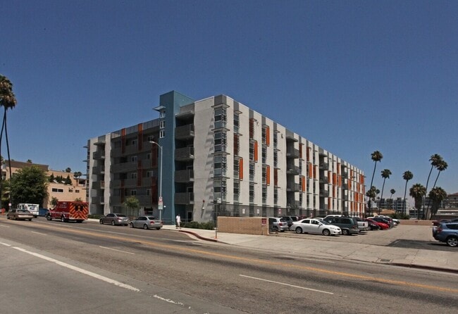 Photo - 540 Normandie Ave