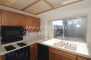 Photo - 3 Bed 3 Bath Home AVAILABLE NOW!