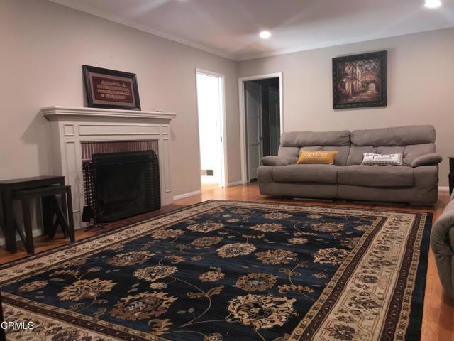 Photo - 841 W Roses Rd