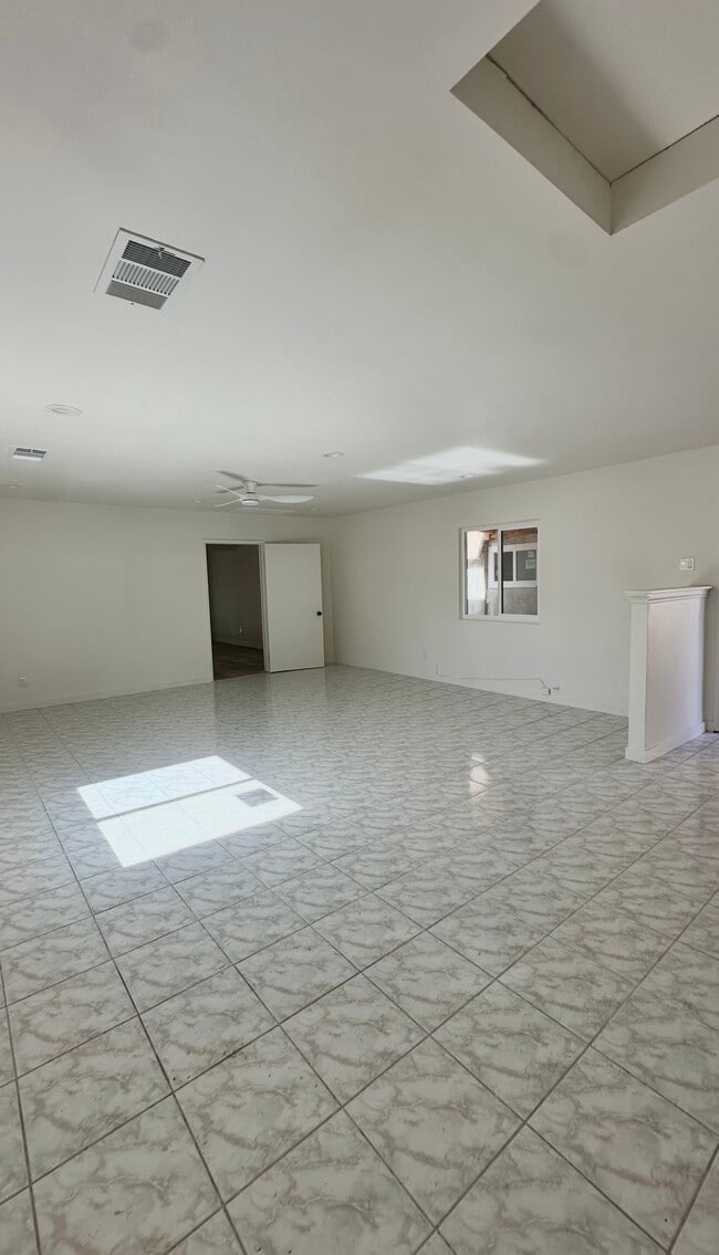 Photo - 2721 W Olive Ave