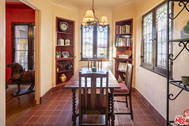 Photo - 2005 Holmby Ave