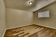 Photo - 2047 W Lingard St House