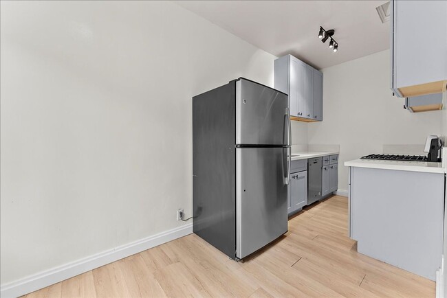 Photo - 1475 W Adams Blvd Unit 105