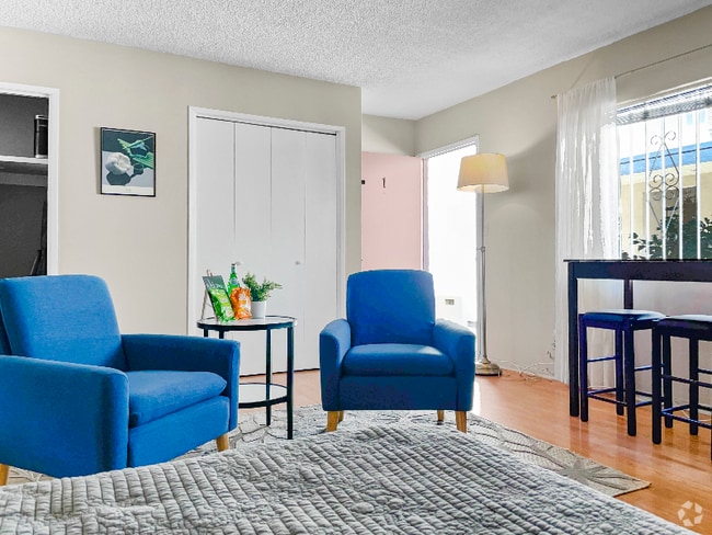 Building Photo - 2827 S Corning St Rental