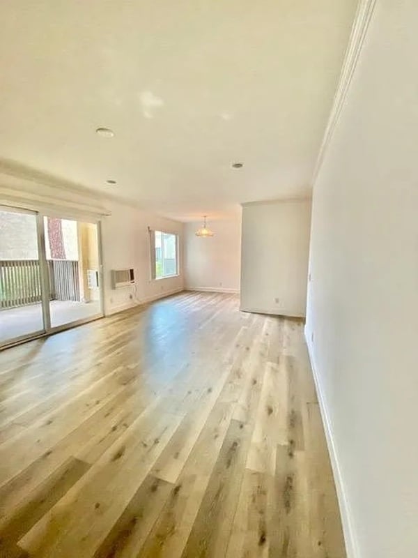 Building Photo - 8660 Via Mallorca Unit A