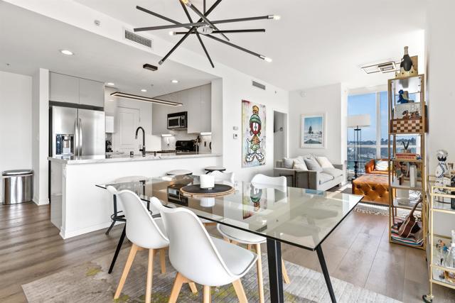 Photo - 300 W Beech St Unit 1408
