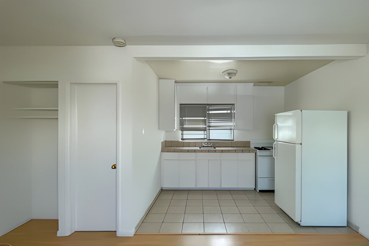 Floor Plan - Studio 1-Bath