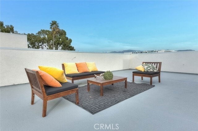 Photo - 11728 Hamlin St