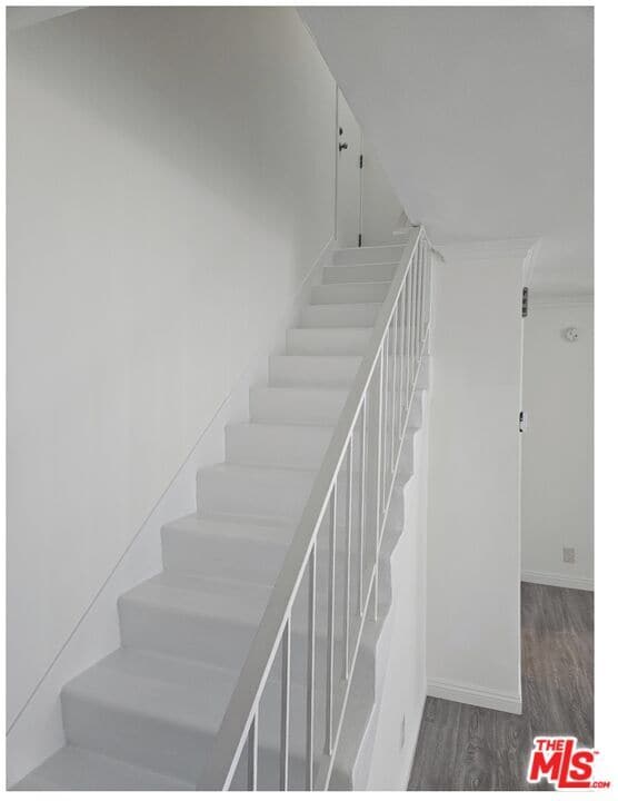 Photo - 2106 S Bentley Ave Unit 2