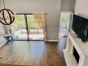 Photo - Gorgeous Venice Townhouse w/Upgrades Galore close to Beach+Canals w/Laundry+Garage+Pool