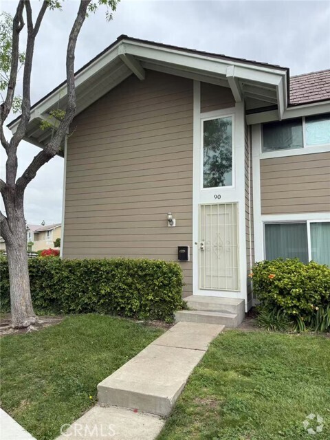 Building Photo - 90 Elksford Ave Rental