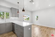 Photo - 8337 Gladbeck Ave