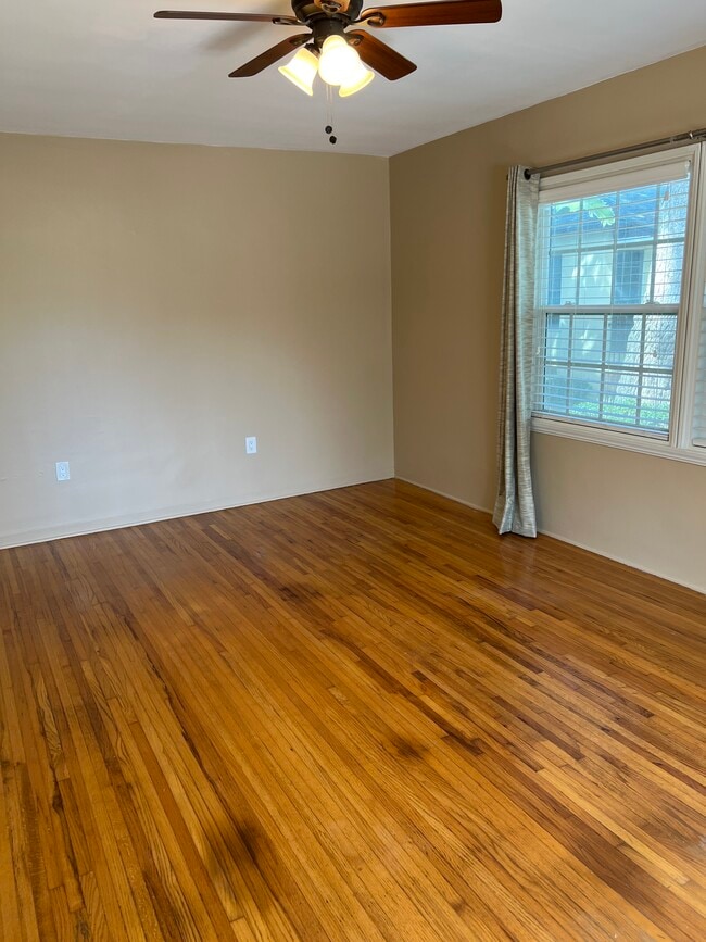 Photo - 11151 Culver Blvd