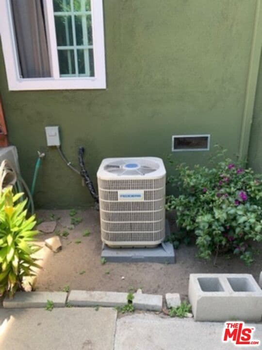 Photo - 1112 Ocean Park Blvd Unit A