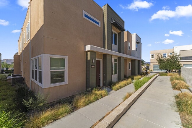 Building Photo - 26912 W Winding Trail Ct