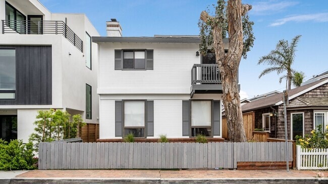 Building Photo - Modern Elegance Meets Ocean Breezes – Full... Rental