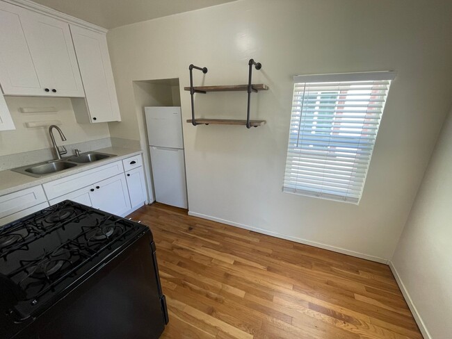 Photo - **$1000 off first month's rent – Don't Miss Out! Charming Old Town Casita – 1 Bed / 1 Bath** Unit 2517