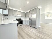 Photo - 320 E 55th St House