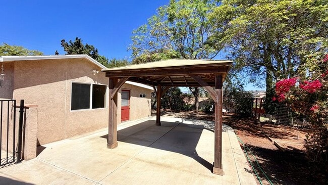 Photo - 370 Las Flores Dr