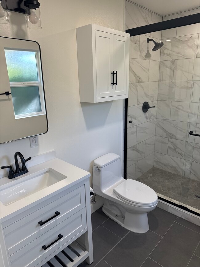 Photo - 2525 Sirius St Unit #B