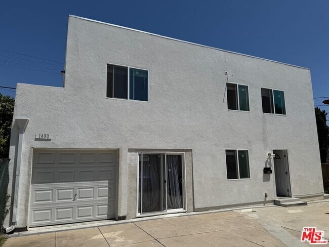 Building Photo - 1430 Hauser Blvd Rental