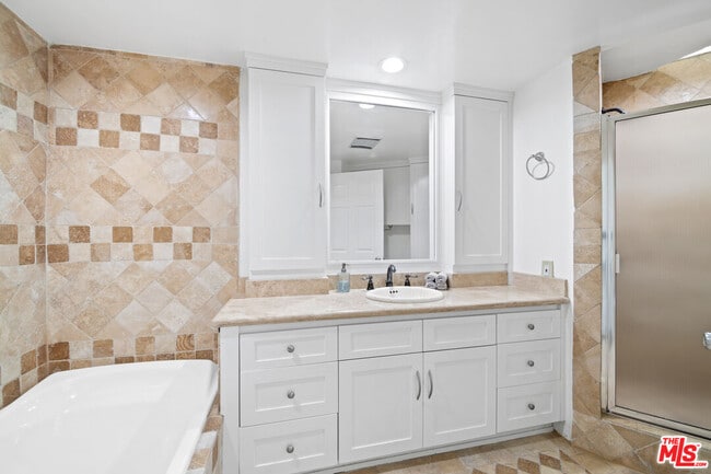 Photo - 2461 Jupiter Dr