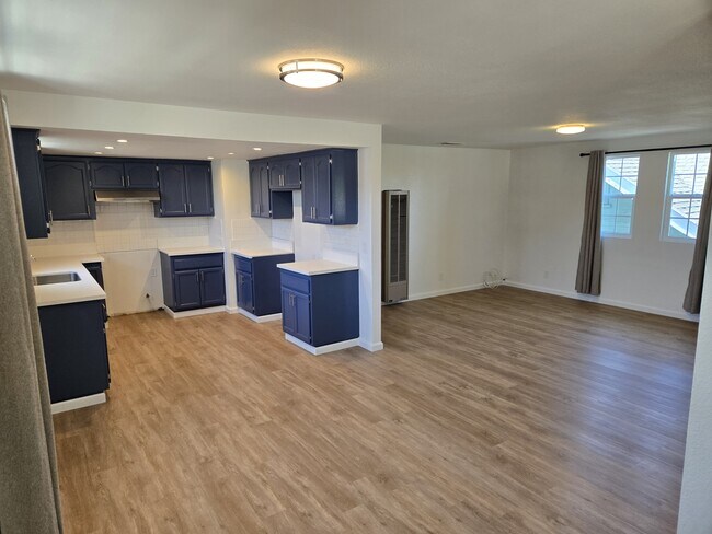 Photo - 1772 W 22nd St