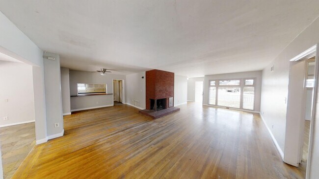 Photo - 5018 Rockford Dr