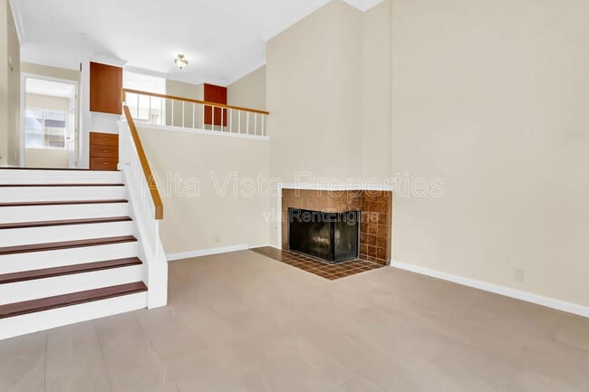 Photo - 3211 Caminito Eastbluff