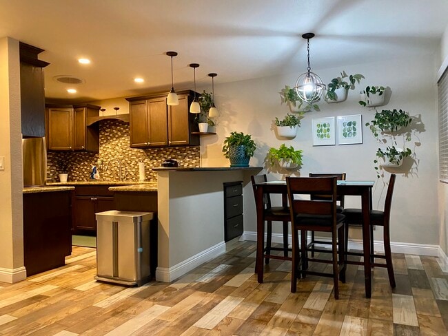 Photo - 37 Dearborn Pl Unit 92