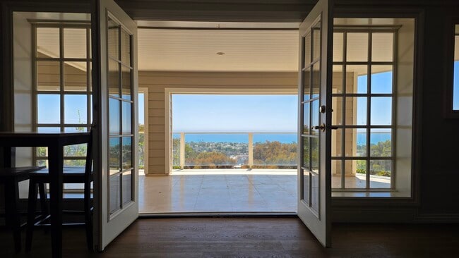 Building Photo - 677 Camino de los Mares Unit Sea View Condo