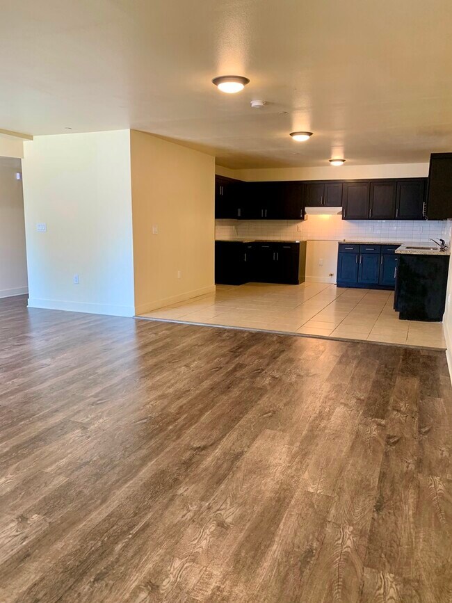 Photo - 1417 W 81st St Unit 1417