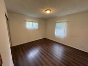 Photo - 314 W Providencia Ave Apartment Unit B