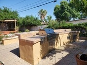 Beautiful yard with built-in BBQ, Sink, Countertop bar area - 17961 Lull St House