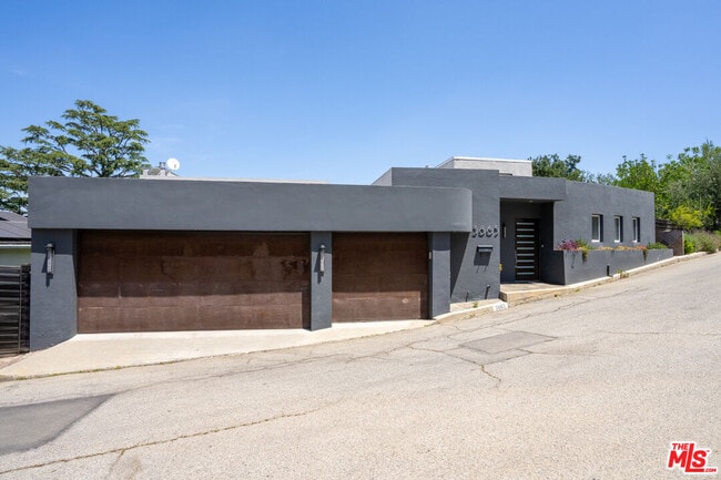 Building Photo - 3865 Buena Park Dr Rental