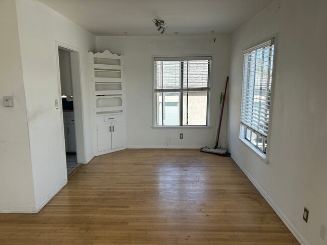 Photo - 4504 W 61st St Unit 4