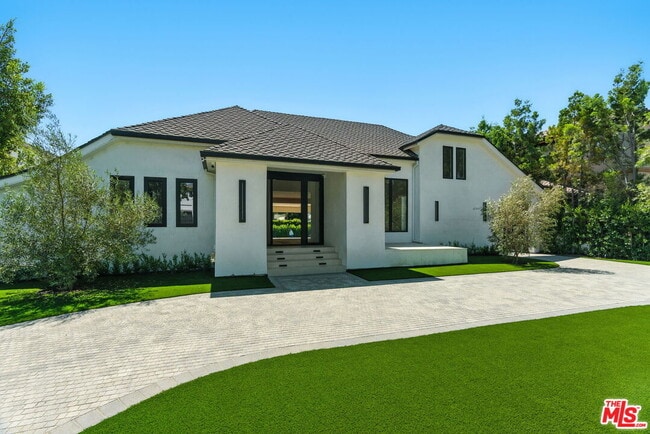 Building Photo - 603 N Camden Dr