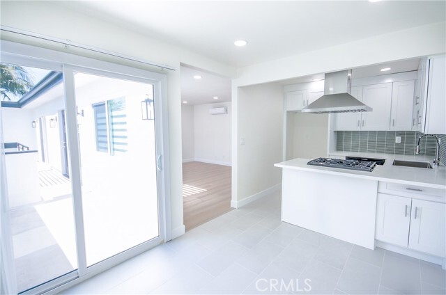 Building Photo - 16681 Sims Lane Unit 3