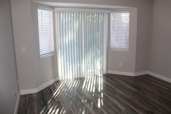 Photo - 2229 Rose Ave