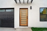 Photo - 18060 Oxnard St House