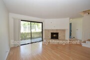 Photo - 564 Rosewood Ave