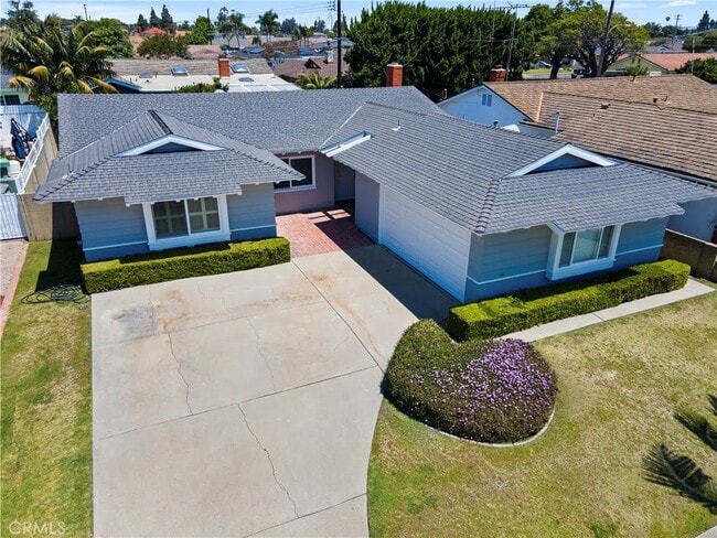 Photo - 6061 Dundee Dr