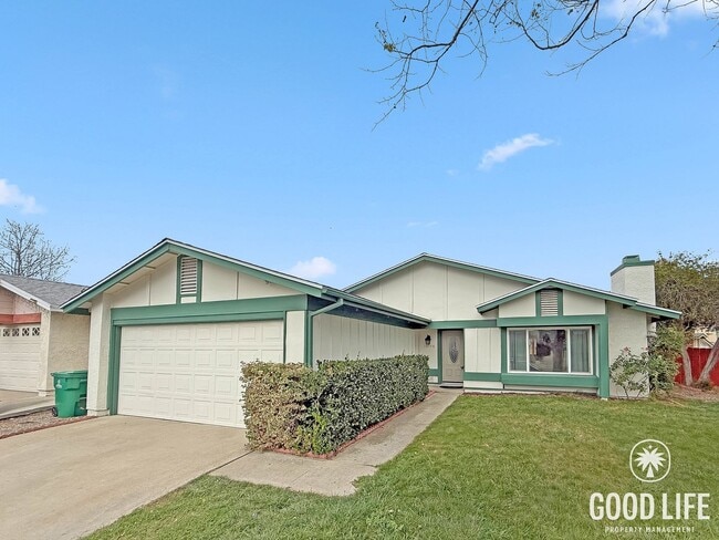 Building Photo - Amazing 4 Bedroom Home with Attached Garage and Updates Throughout!