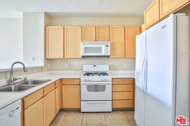 Photo - 6400 Crescent Park E Unit 305