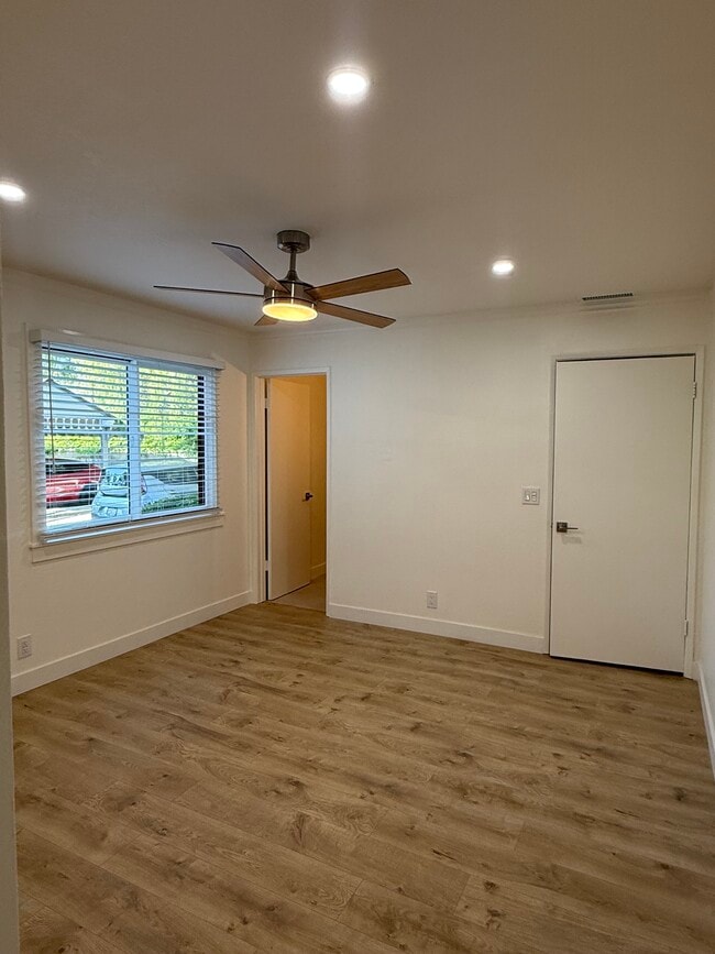 private room - 521 W Montecito St Unit 1