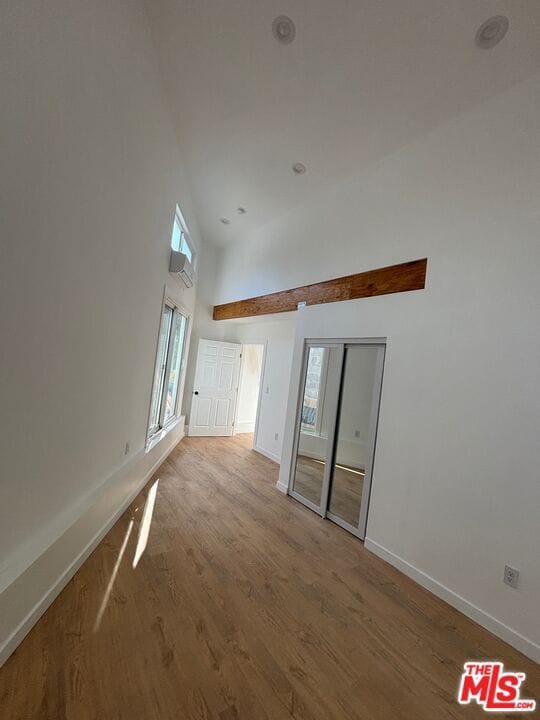 Photo - 2533 Mary St