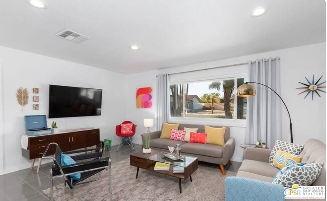 Photo - 2241 E Finley Rd